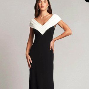 TADASHI SHOJI V-NECK PLEATED DETAIL BLACK/IVORY GOWN sz XS